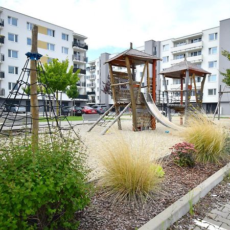 Apartman Zlatovska 22B Trenčín 外观 照片